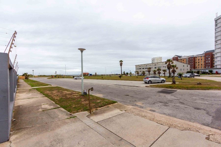 To Let 1 Bedroom Property for Rent in Summerstrand Eastern Cape